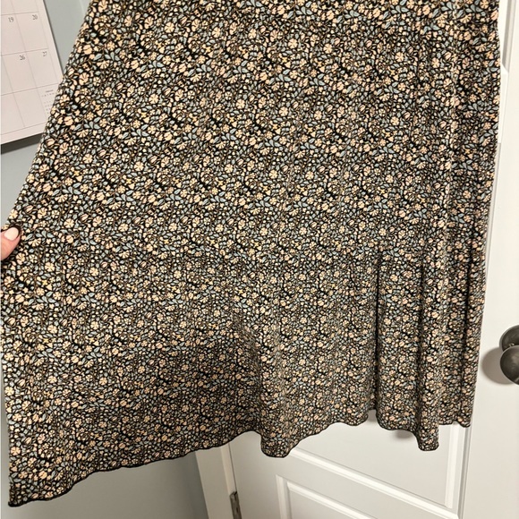 ✨ CUTE MIDI DRESS ✨ - Picture 4 of 6